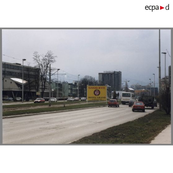 La Zmaja od Bosne au niveau le la caserne Tito - Sarajevo. [légende d'origine]