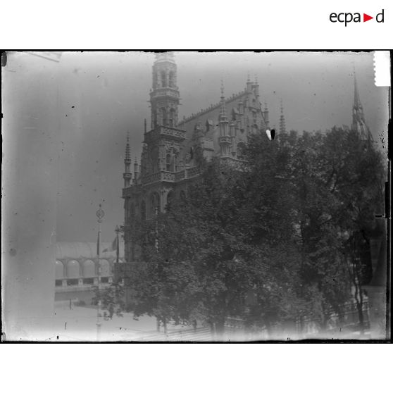 [Une église de style gothique].<br>