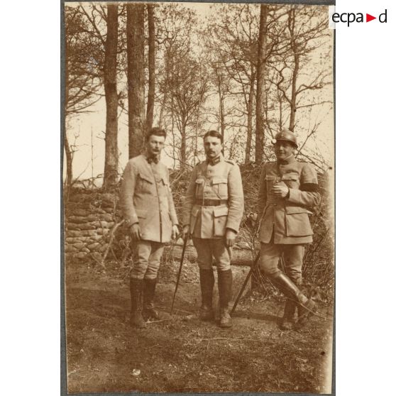 Gaston, Beaufils, Nergiet. [légende d'origine]