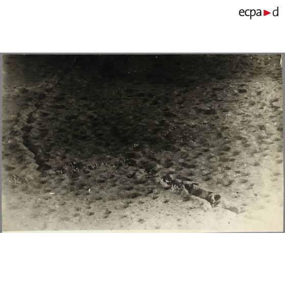 Vue oblique - attaque du 10 10 17. Tranchée de Guillaume, altitude 200. [légende d'origine]