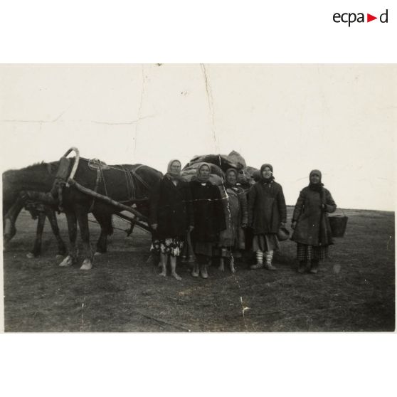 [Sur le front de l'Est, portraits de réfugiés].