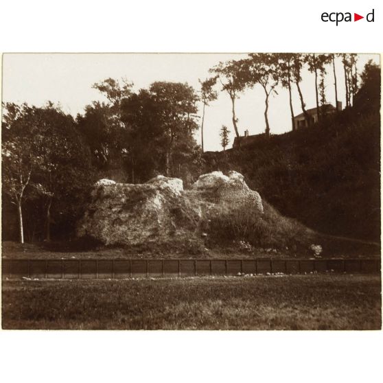 [Ruine à Saint-Valery-sur-Somme].