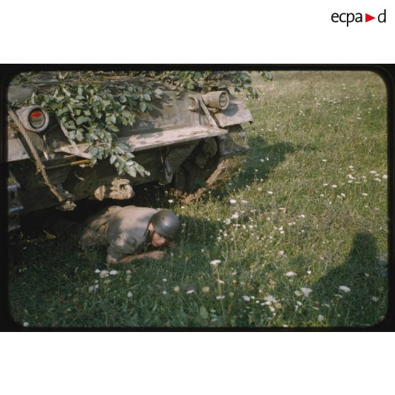 1955, Reutlingen, manœuvres à Münsingen. [légende d'origine]