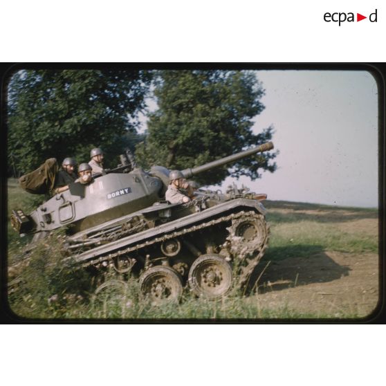 1955, Reutlingen, manœuvres à Münsingen. [légende d'origine]