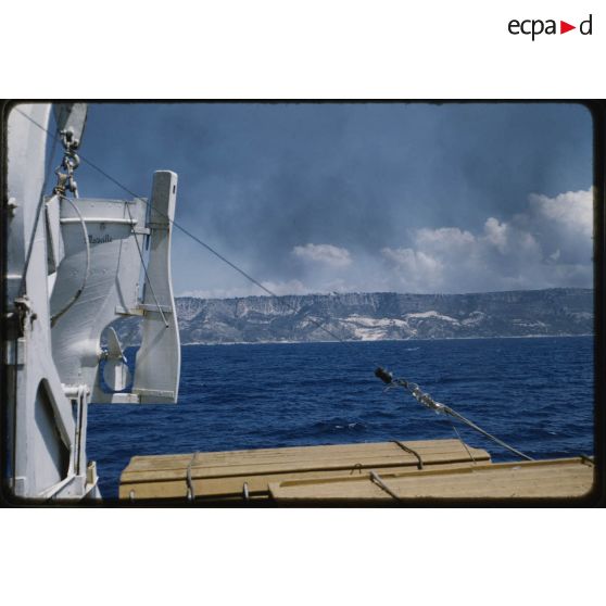 Falaise de Canastel, 30 mai 1975. [légende d'origine].