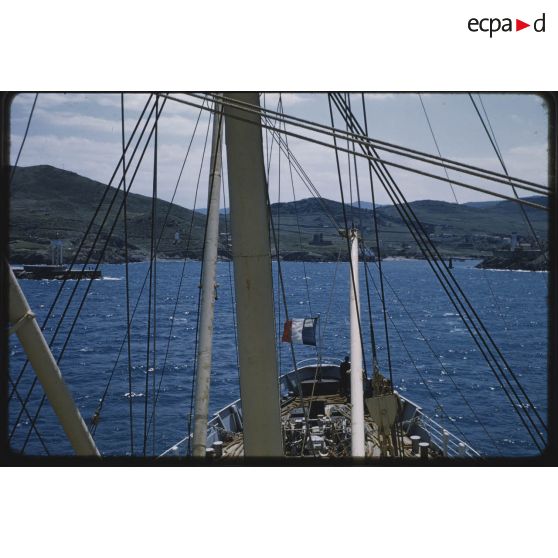 Arrivée à Port-Vendres, 31 mai 1959. [légende d'origine]