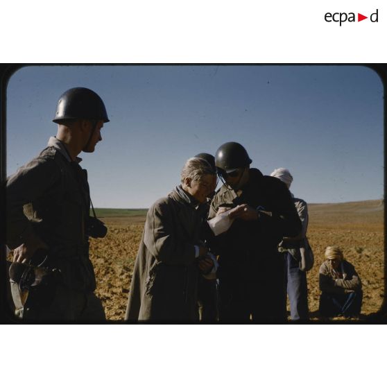 1957 Palat 22-3 tournée rensgnts vers Aïn Affan (5) Alonzo. [légende d'origine]