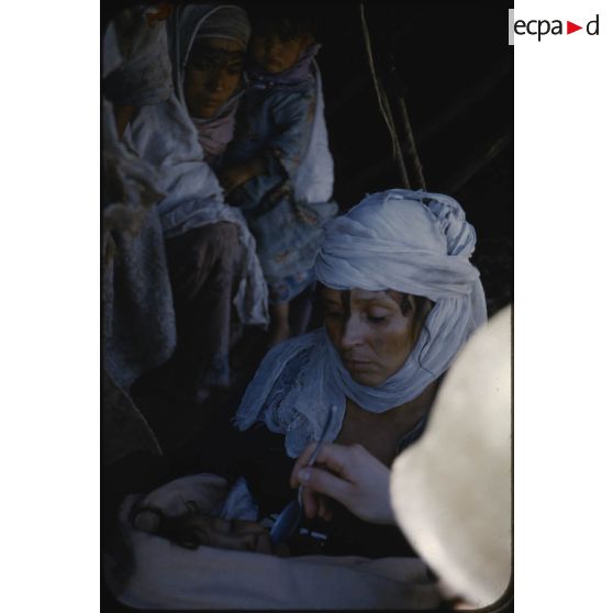 1957 Palat 26-3, tournée AMG (1) Dr Razet. [légende d'origine]