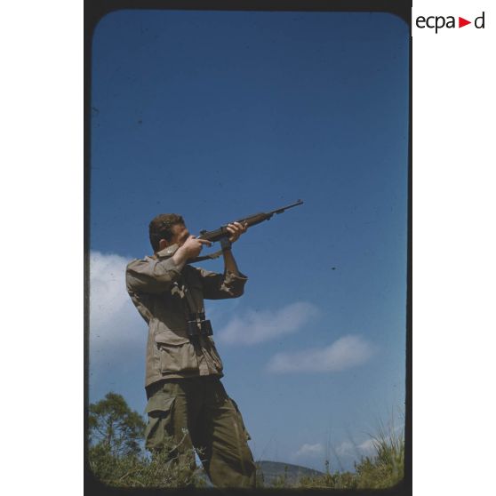 Marquant, avril 1956. [légende d'origine]