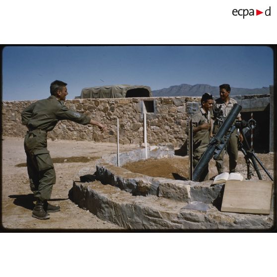 Tir au 120, avril 1959. [légende d'origine]