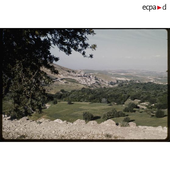 Tlionanet, 18 avril 1959. [légende d'origine]