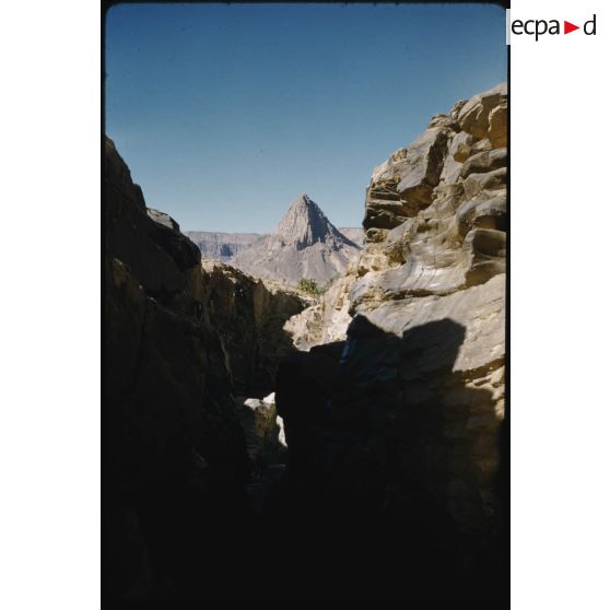 [Montagnes du Sahara].