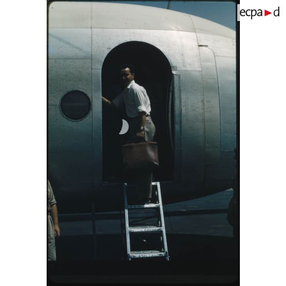 Désensablage, docteur Rouffi, Hassi-Messaoud, animaux, généralités, divers, signes marchands. [légende d'origine]