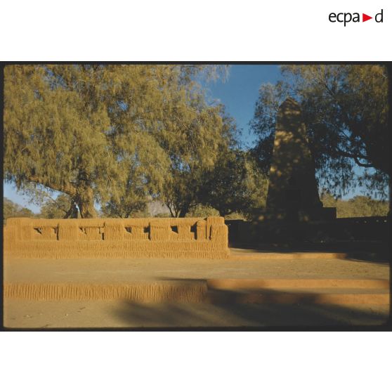 Habitations, père de Foucauld, Colomb Béchar, Divers. [légende d'origine]