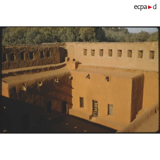 Habitations, père de Foucauld, Colomb Béchar, Divers. [légende d'origine]