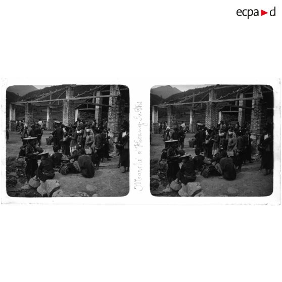 Marché d'Hoang Su Phi. [légende d'origine]<br>