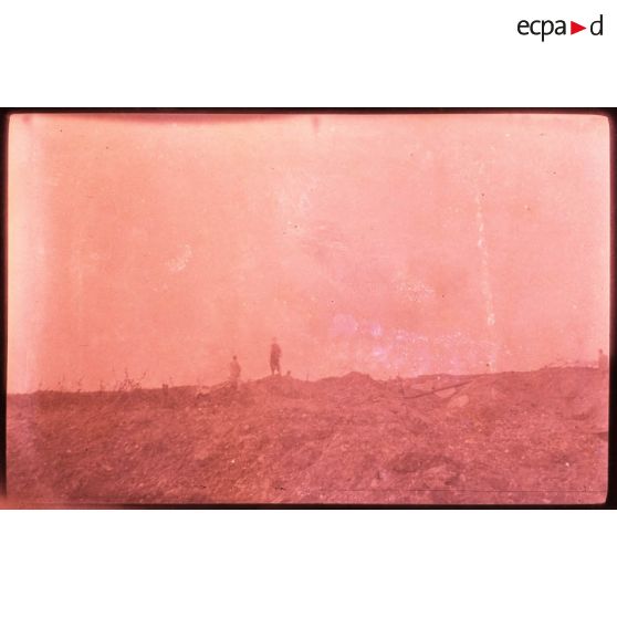 Dompierre. 9-16. Explosion du dépôt de munitions. [légende d'origine]