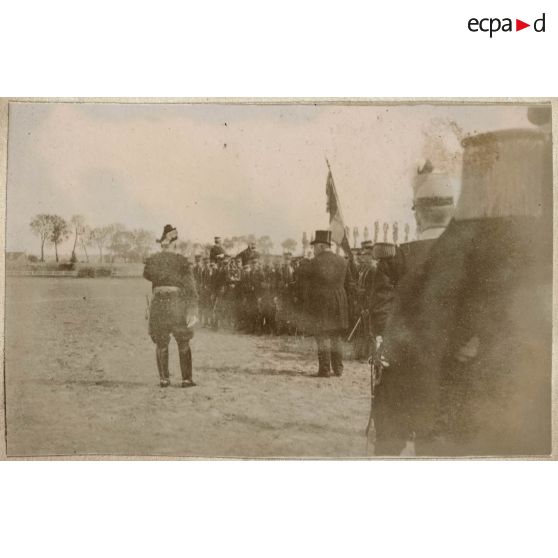 [Une cérémonie à Saint-Cyr].