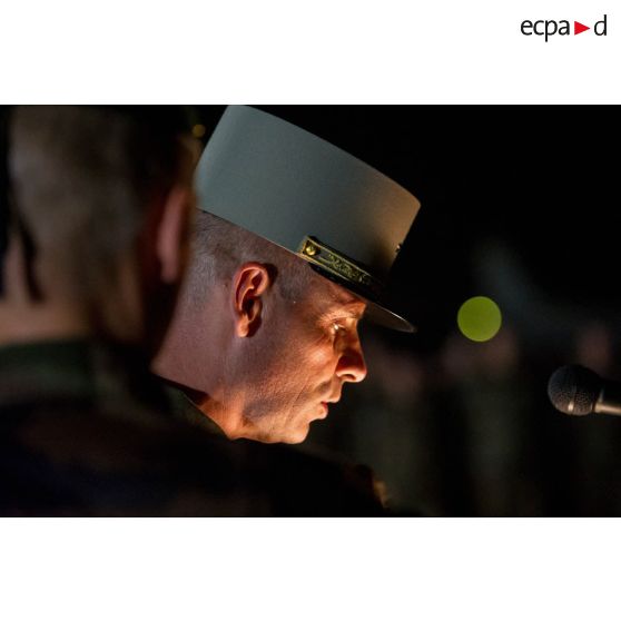 Discours du général de brigade Pierre Gillet, commandant la force Sangaris, lors d'un transfert d'autorité du SGAM Barracuda au camp M'Poko de Bangui.