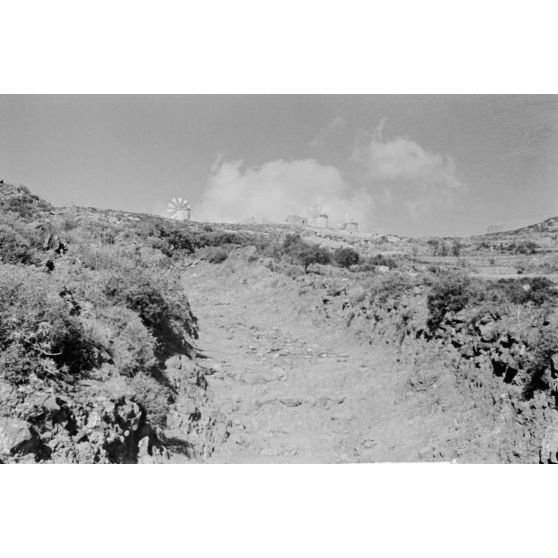 Les moulins à vent sur les hauteurs de Xidas (Crète).