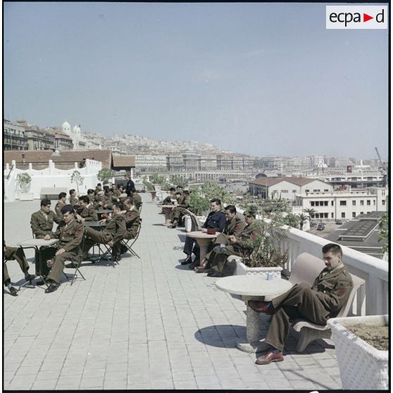 Centre militaire de détente à Alger.