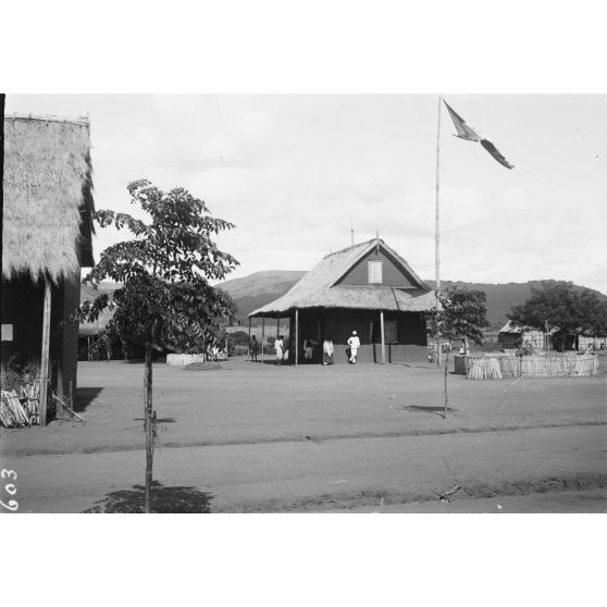 Ihosy, maison du gouverneur Randrianzaly. [légende d'origine]