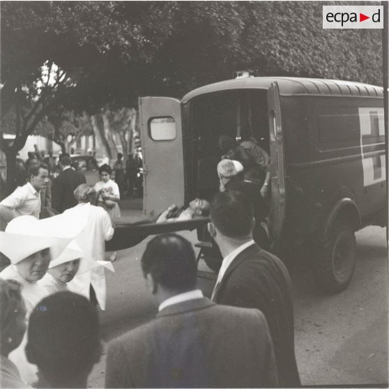 Algérie attentats. [légende d'origine]