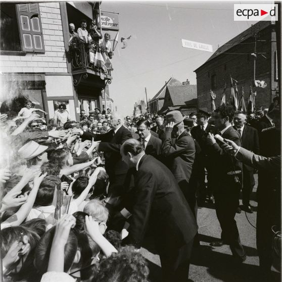 [Visite du général de Gaulle dans une ville française, 1958-1969.]