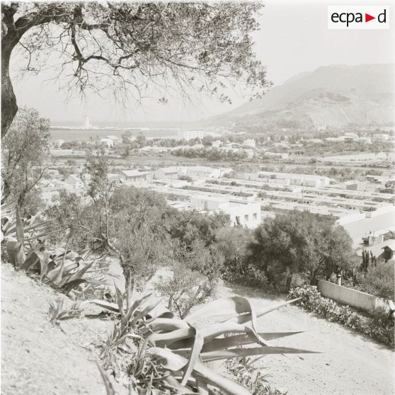 [Une agglomération en Algérie, 1954-1962.]