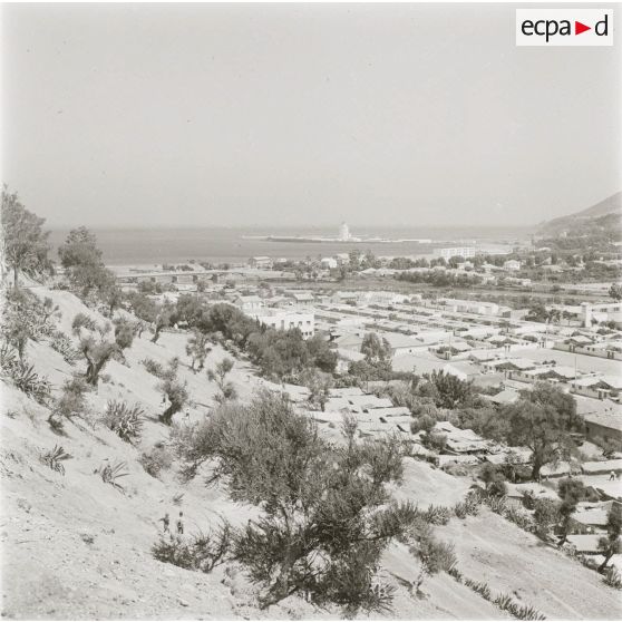 [Une agglomération en Algérie, 1954-1962.]