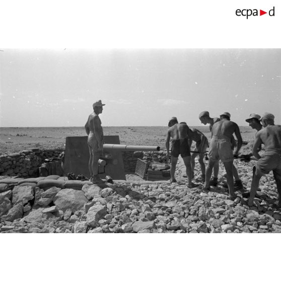 Une pièce de 8,8 cm FlaK de la 2e batterie du FlaK I./33.