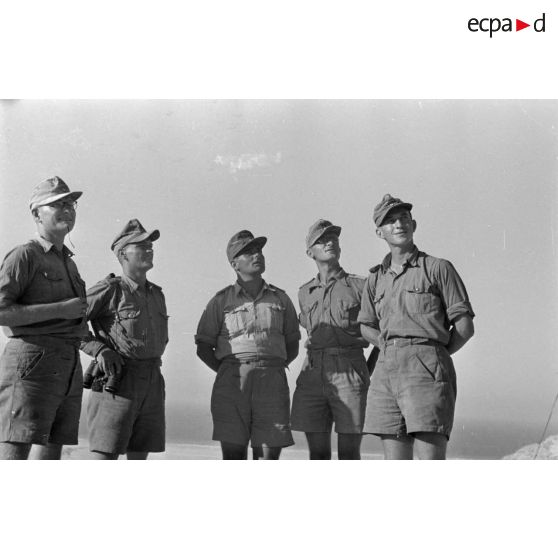 Officiers et sous-officiers de la 2e batterie du Flak I./33.