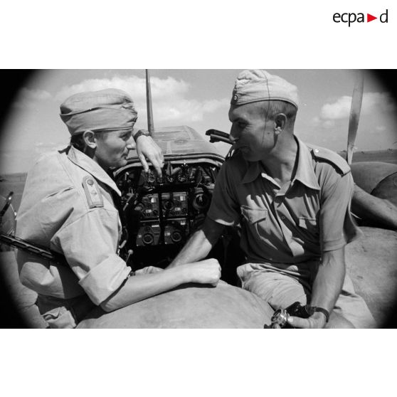 Portrait du radio-mitrailleur à bord du Messerschmitt Bf-110 de l'adjudant-chef (Oberfeldwebel) Richard Heller du Zerstörergeschwader 26 Horst Wessel (ZG.26).