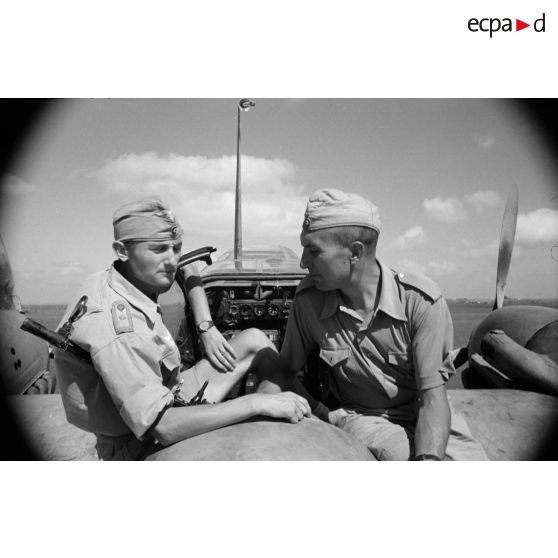 Portrait du radio-mitrailleur à bord du Messerschmitt Bf-110 de l'adjudant-chef (Oberfeldwebel) Richard Heller du Zerstörergeschwader 26 Horst Wessel (ZG.26).