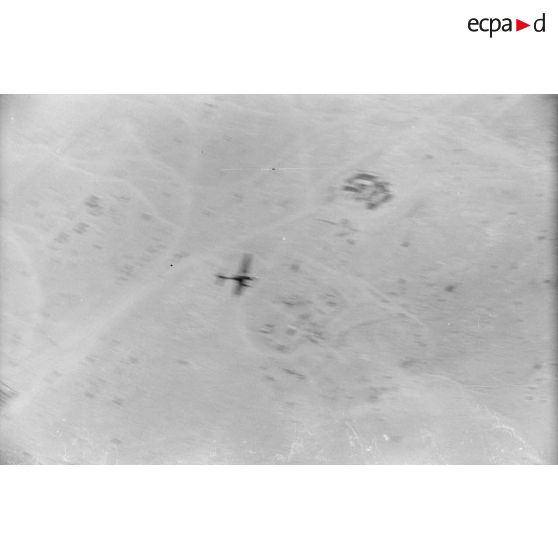 Une mission de bombardement du Sturzkampfgeschwader 2 sur la ville de Tobrouk.