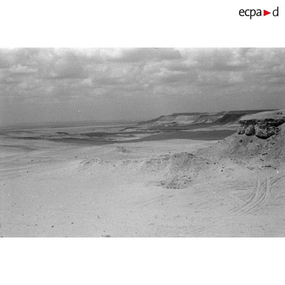 Exploration des reliefs égyptiens.