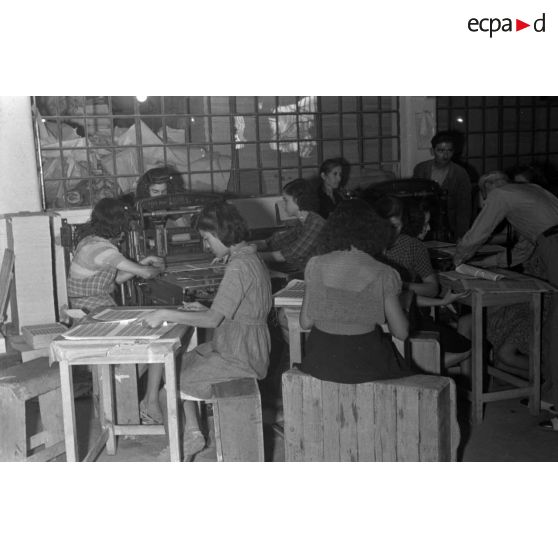 Tickets de rationnement dans une imprimerie.