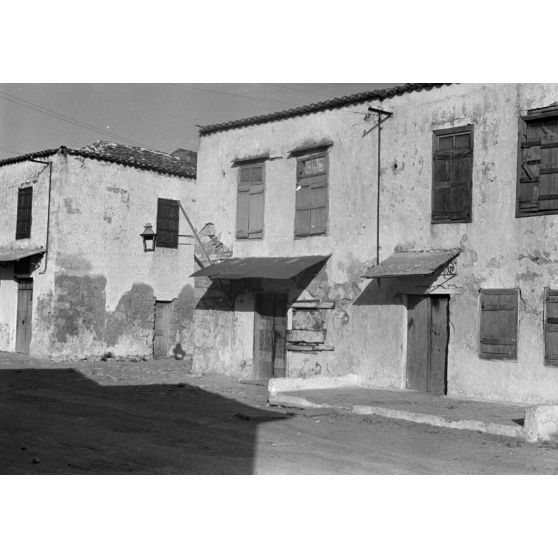 En Crète, les villages dans le secteur de la Sude (Souda) où les habitants vivent du poisson. [légende d'origine]