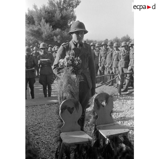 Un mariage par procuration d'une unité de l'armée de terre allemande installée dans le sud de la Grèce.