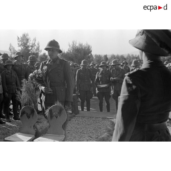 Un mariage par procuration d'une unité de l'armée de terre allemande installée dans le sud de la Grèce.