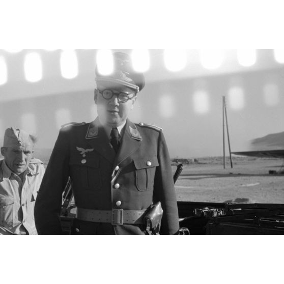 A Kamalaki, portrait d'un Sonderführer peu avant l'arrivée du général Kurt von Waldau.