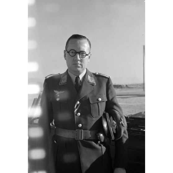 A Kamalaki, portrait d'un Sonderführer peu avant l'arrivée du général Kurt von Waldau.