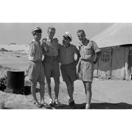 Remise de croix de chevalier de la croix de fer (Oberleutnant) Hans von Bargen.