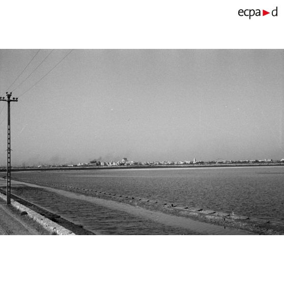 Activités de l'armée allemande dans le port de Benghazi.