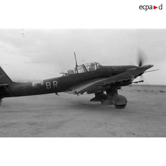 Retour de mission de bombardement d'un Junkers Ju-87 du Stukageschwader 3.