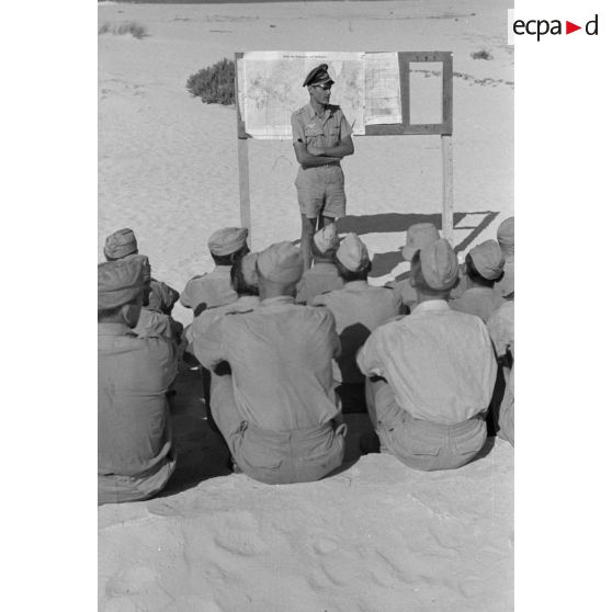 Informations sur la situation militaire pour des personnels volants du Stukageschwader 3.