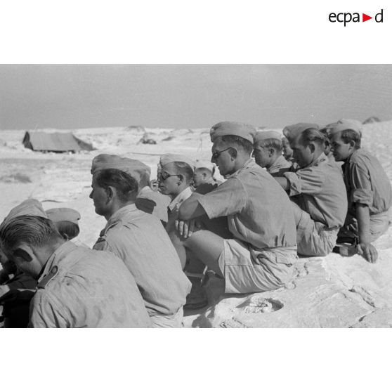 Informations sur la situation militaire pour des personnels volants du Stukageschwader 3.