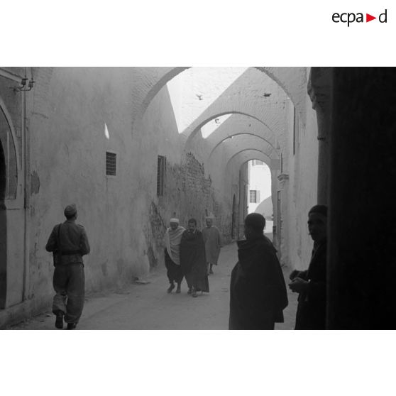 Promenade touristique dans Tunis.