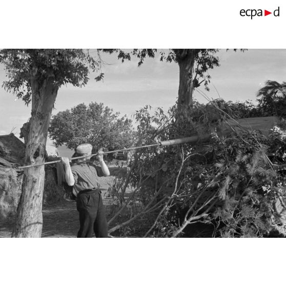 Un village tunisien où se sont installés des éléments de la 10.Panzer-DIvision.