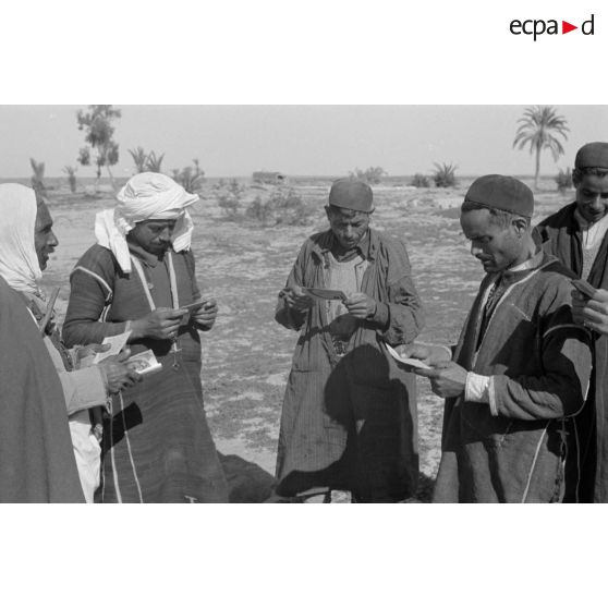 Dans le secteur de El Jem, les activités de la 6e compagnie de propagande de l'armée de l'air allemande auprès de la population tunisienne.